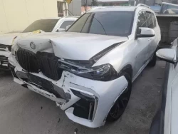 BMW X7 xDrive30d M Sport. WBACW8106L9D01588 2