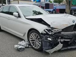 BMW 523d. WBA11ES06MWW95824 1